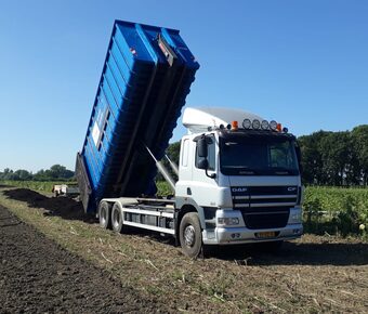 VGR containerwagen voor het afvoeren van uw groenafval of het bezorgen van VGR bodemverbeterende producten